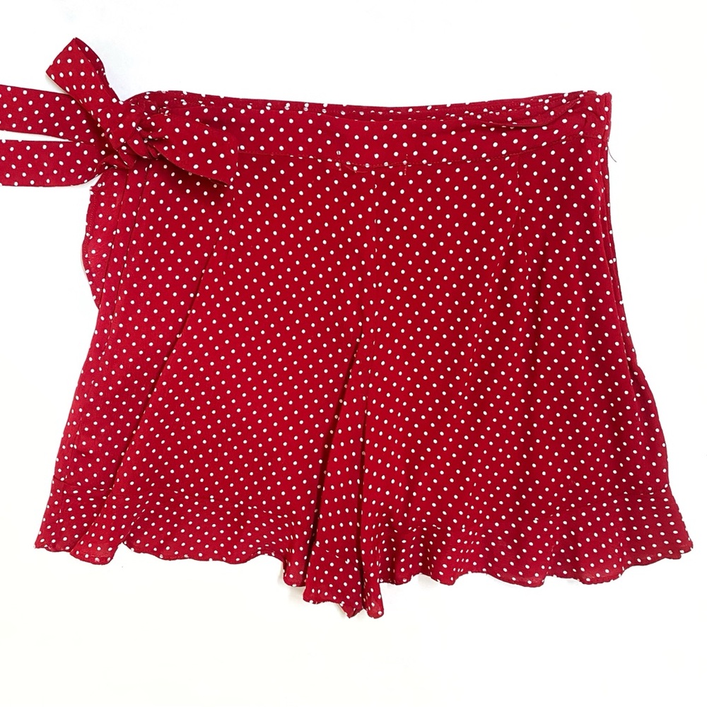 FOR LOVE AND LEMONS SPARKLER RED WHITE POLKADOT SIDE WRAP RUFFLE SKORT - Picture 3 of 10